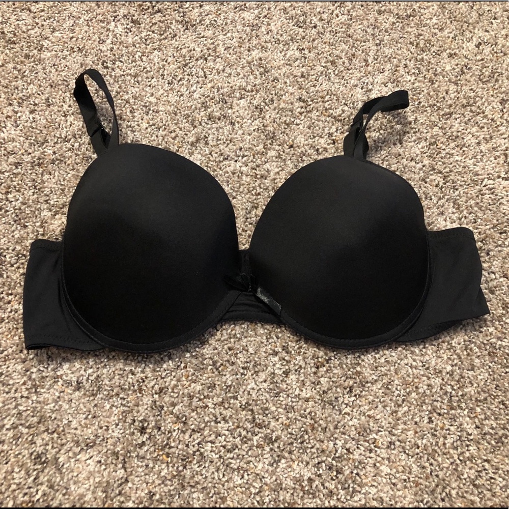 Black push up bra